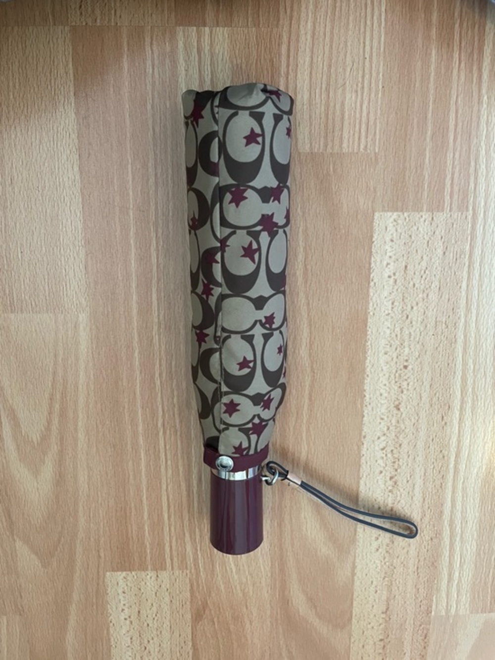 Coach Umbrella in Taupe and Burgundy Star Accent Brand New Never Used